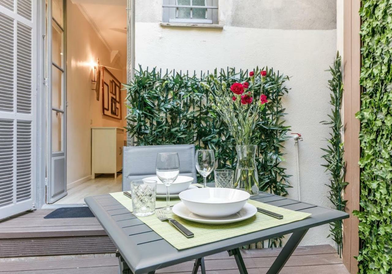 Apartment In The Heart Of Nizza Exterior foto